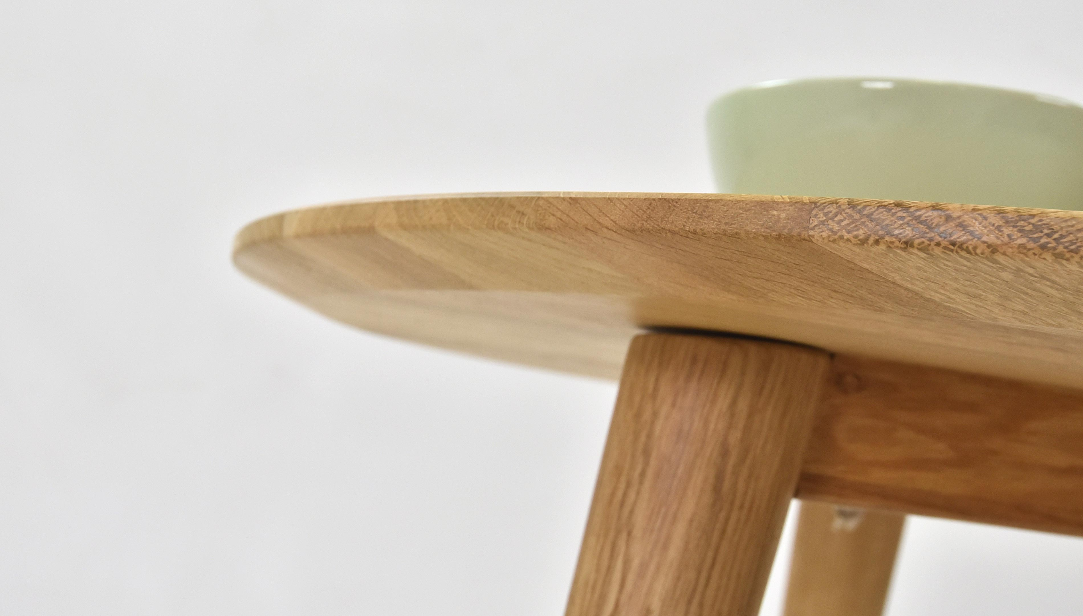 Kulatý konferenční stolek - masiv dub, Trondheinm