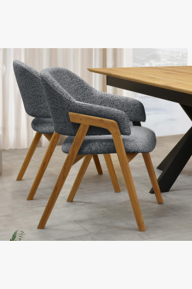 Dubova židle v tmavé barvě 2