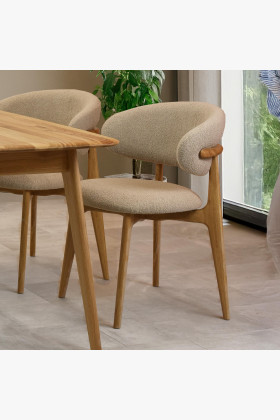 Prémiova dubová židle s béžovým čalouněním 2