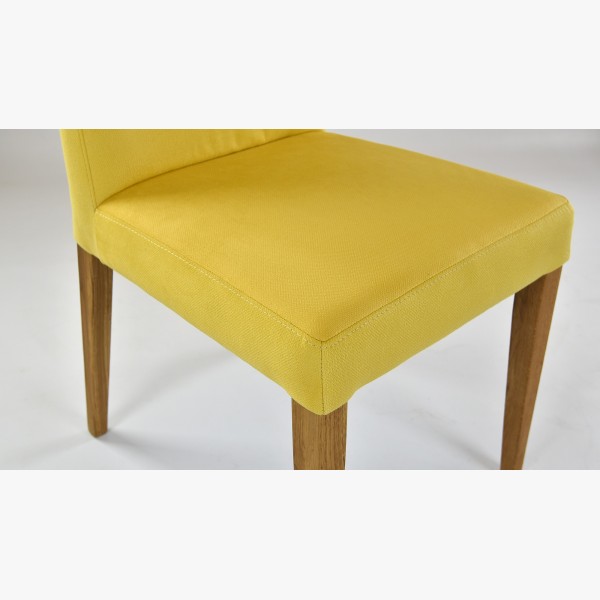 Žlutá židle do kuchyně, Madrid