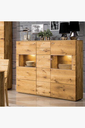 Vysoká a dlouhá komoda s dvěmi prosklenýma okny, Typ 47 ON 2