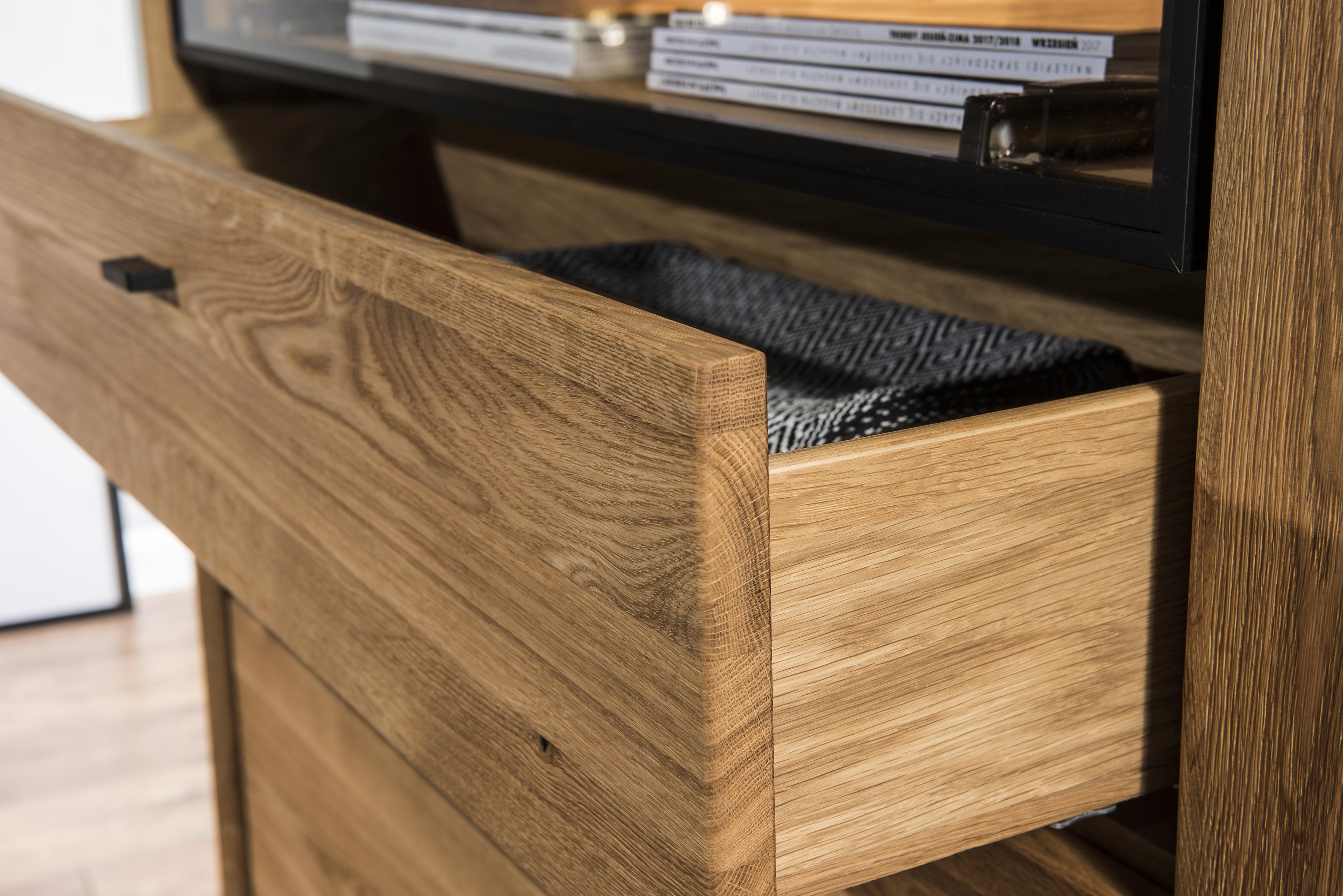 Detail konferenčného stolíka Vigo