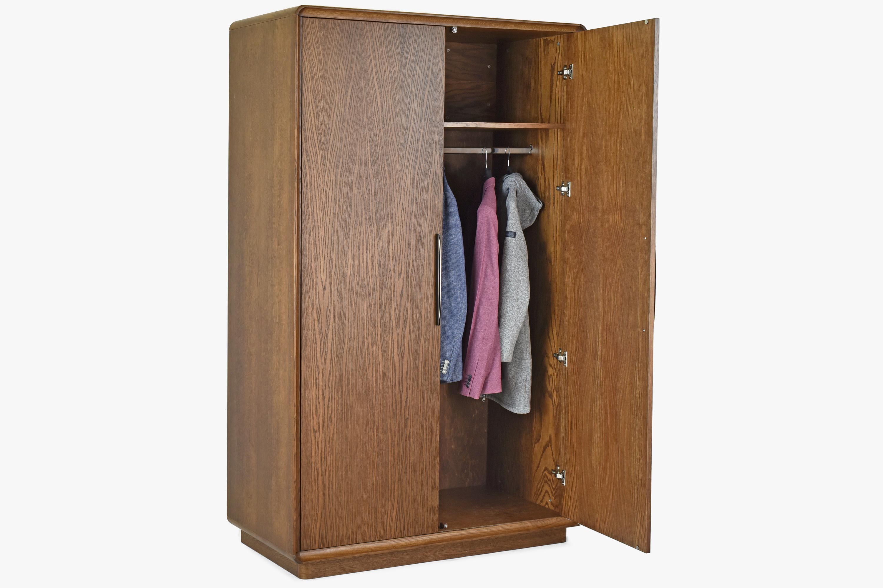 Dizajnová komoda Lisabon - 4 dverová na nožičkách