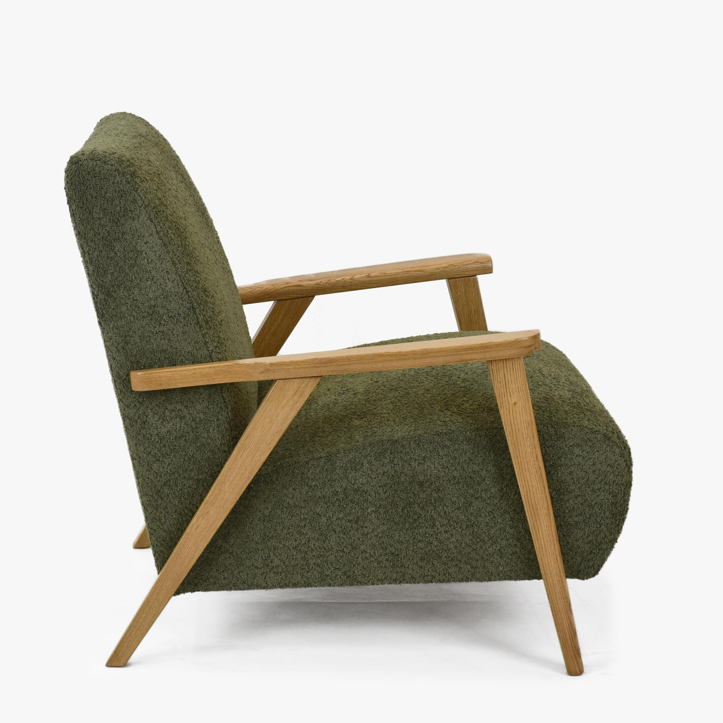 zelené retro kreslo