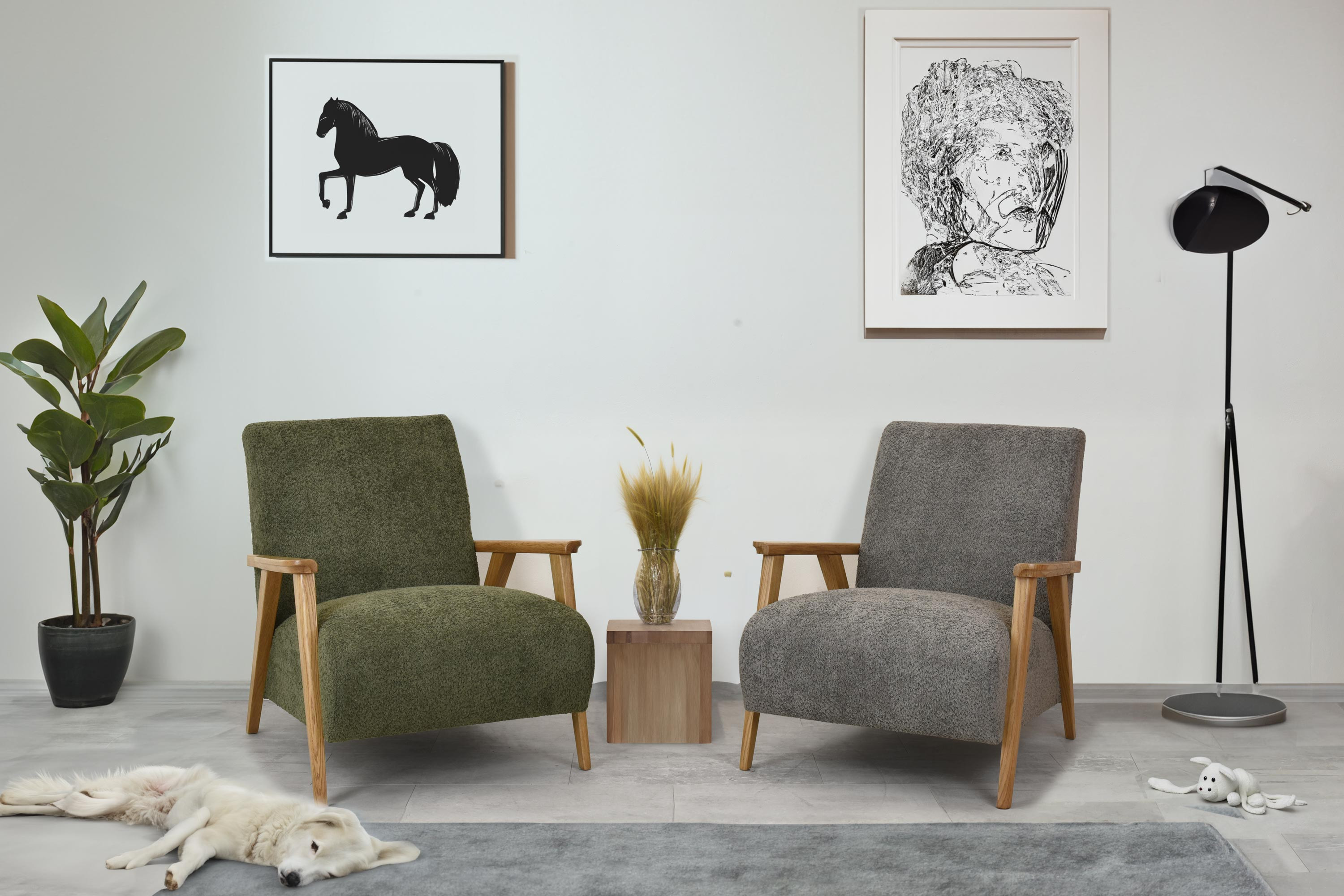 Retro kreslo s drevenými područkami