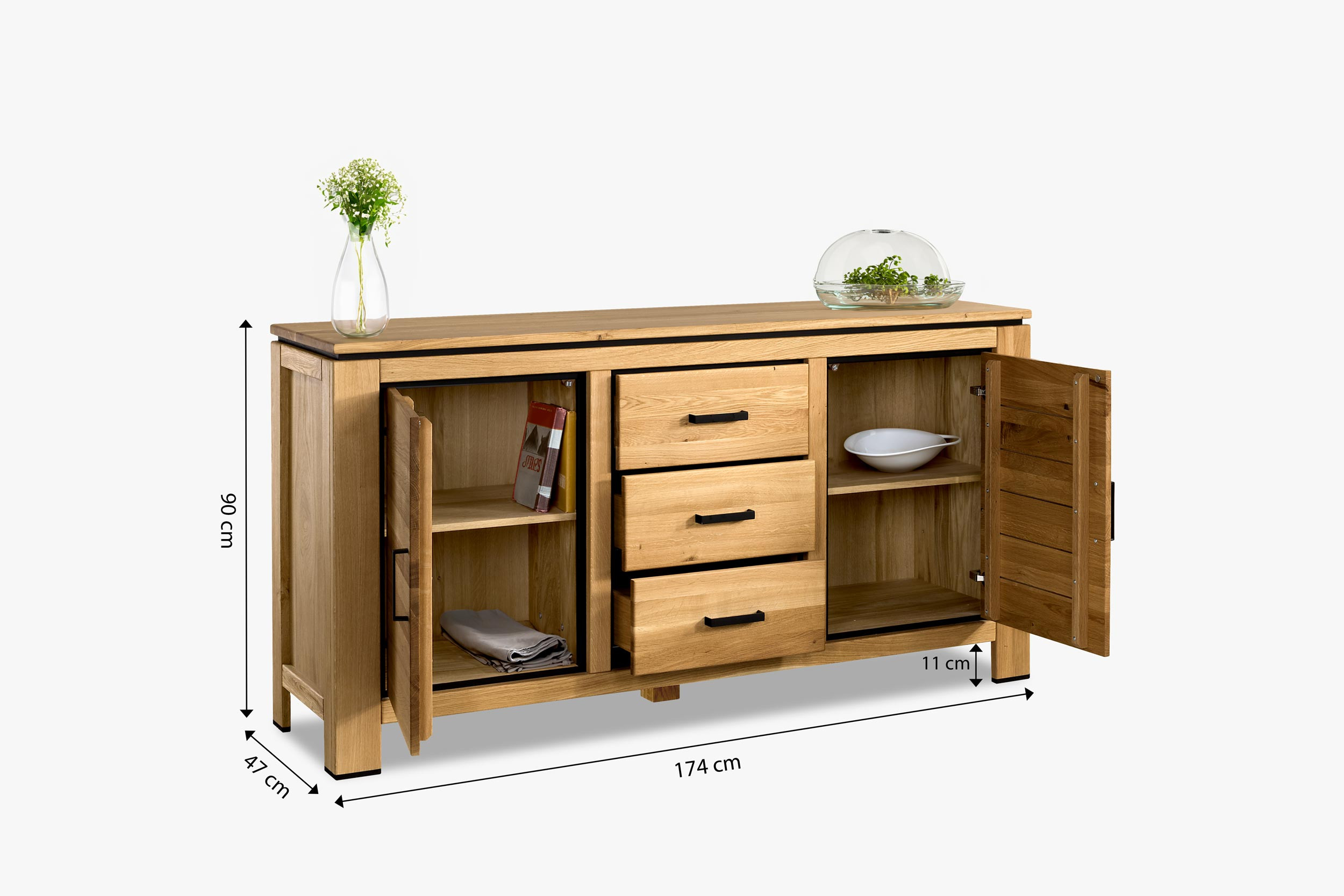 Dubová komoda s čiernymi úchytkami typ NEW LINE II 48