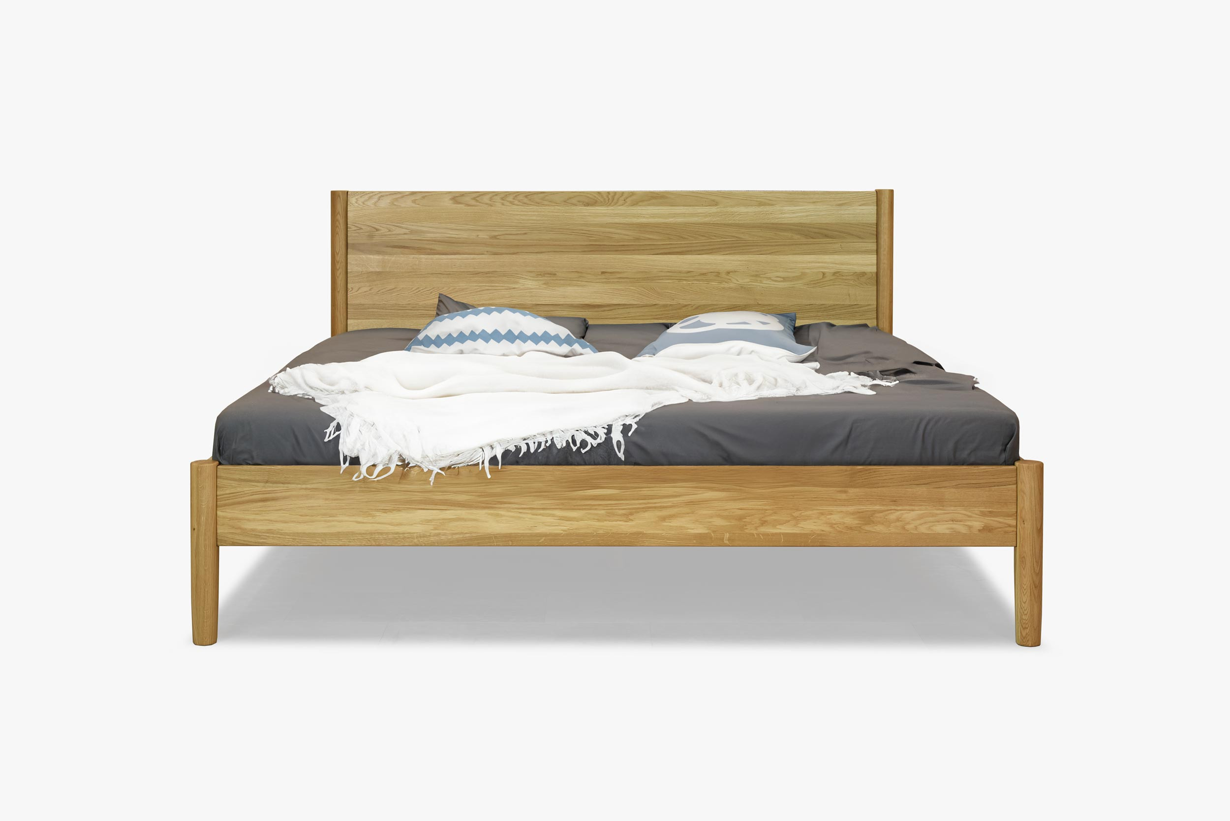 detail čela postele