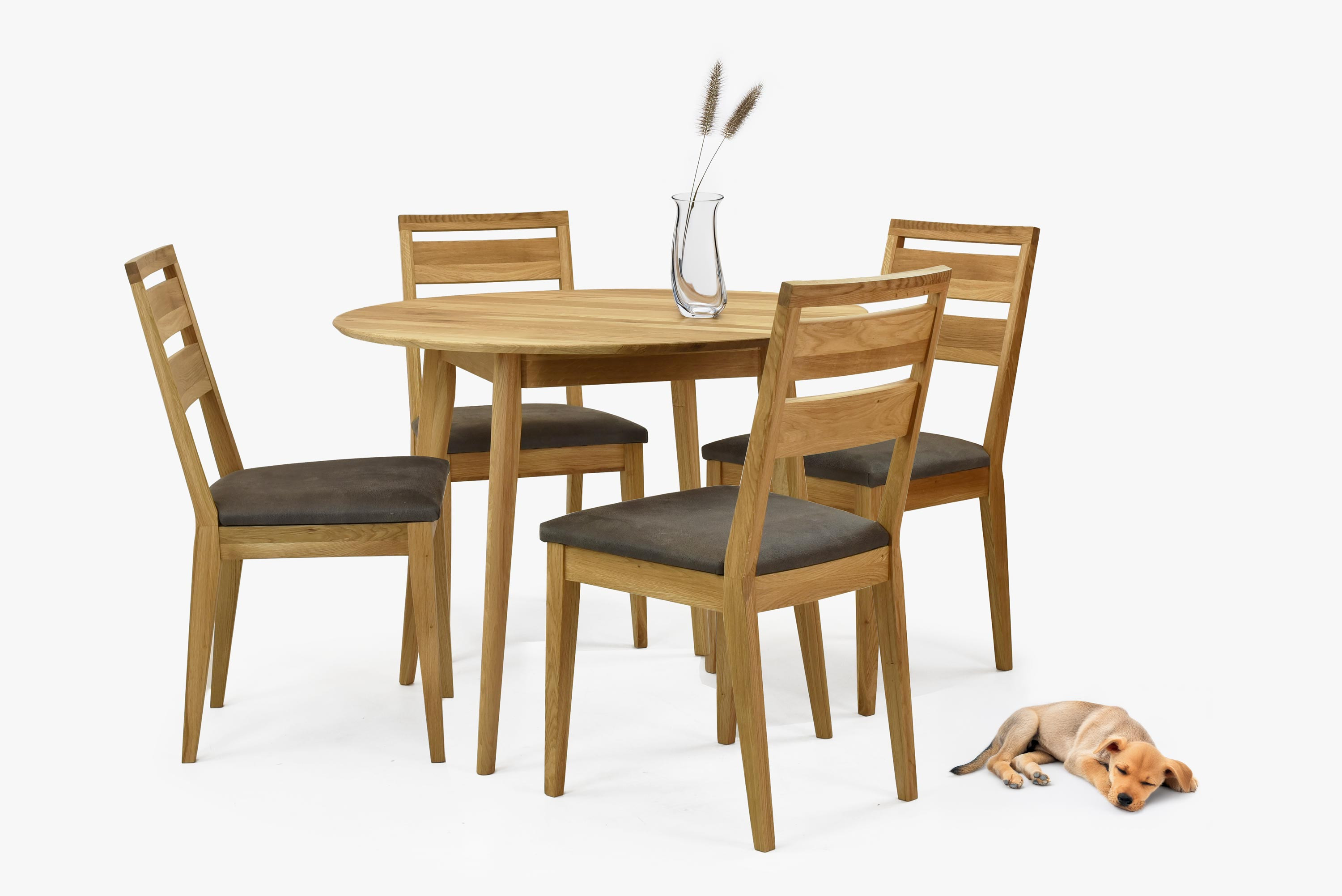 Massiver Eichentisch für das Esszimmer,