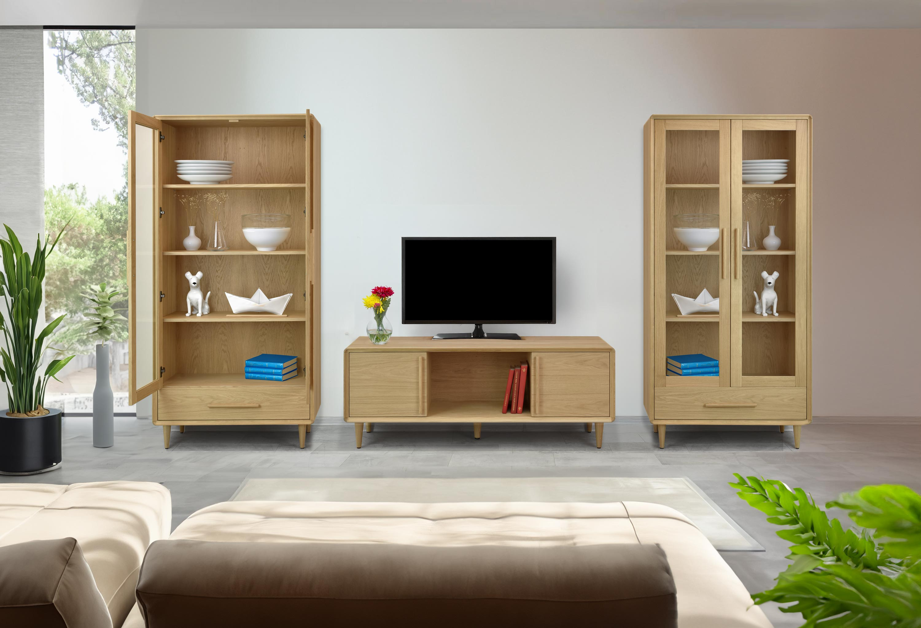 Vitrine 2D Weiß-Eiche auf Füßen, Kollektion Koper