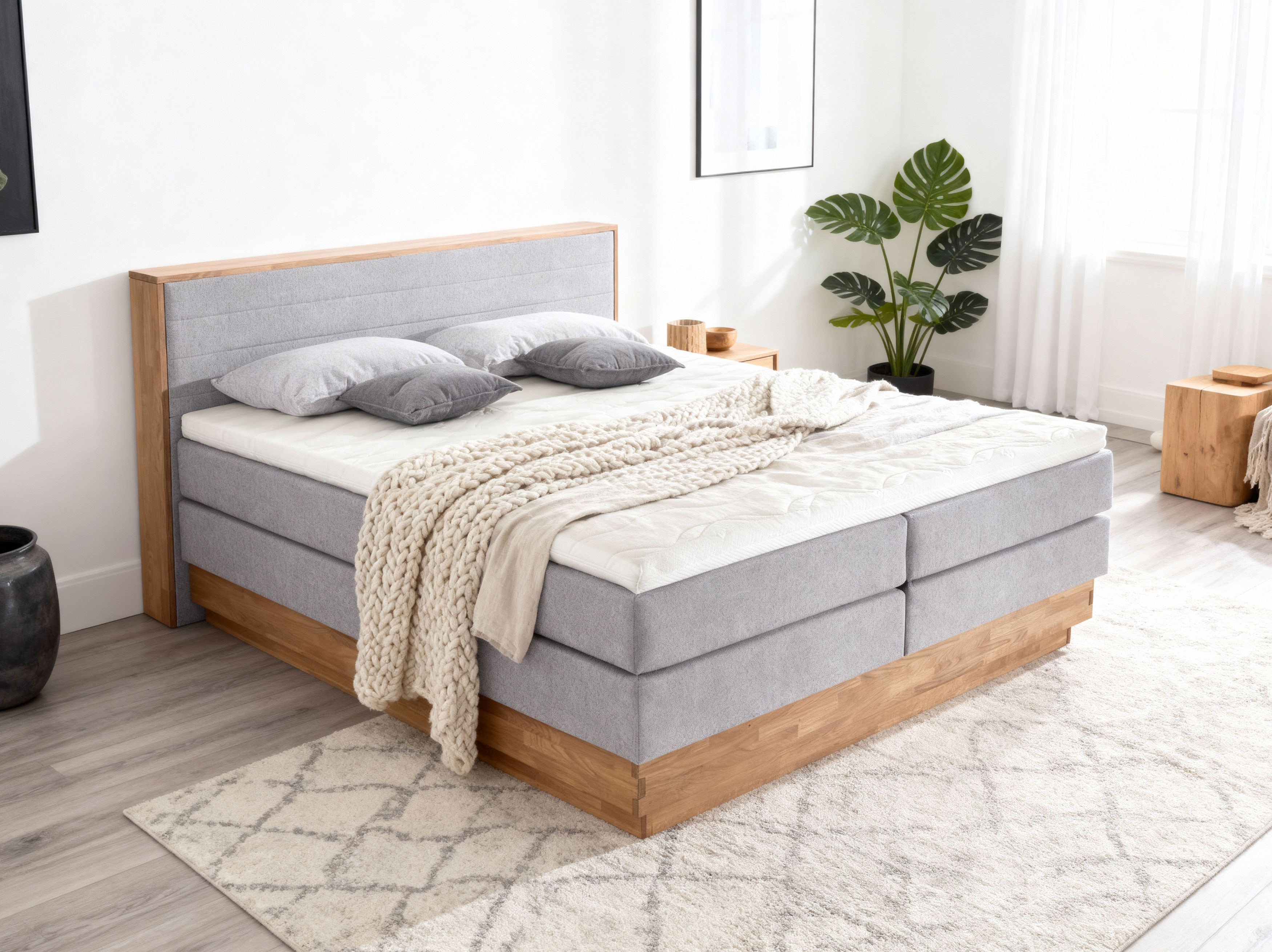 Luxuriöses Boxspringbett massiv Eiche