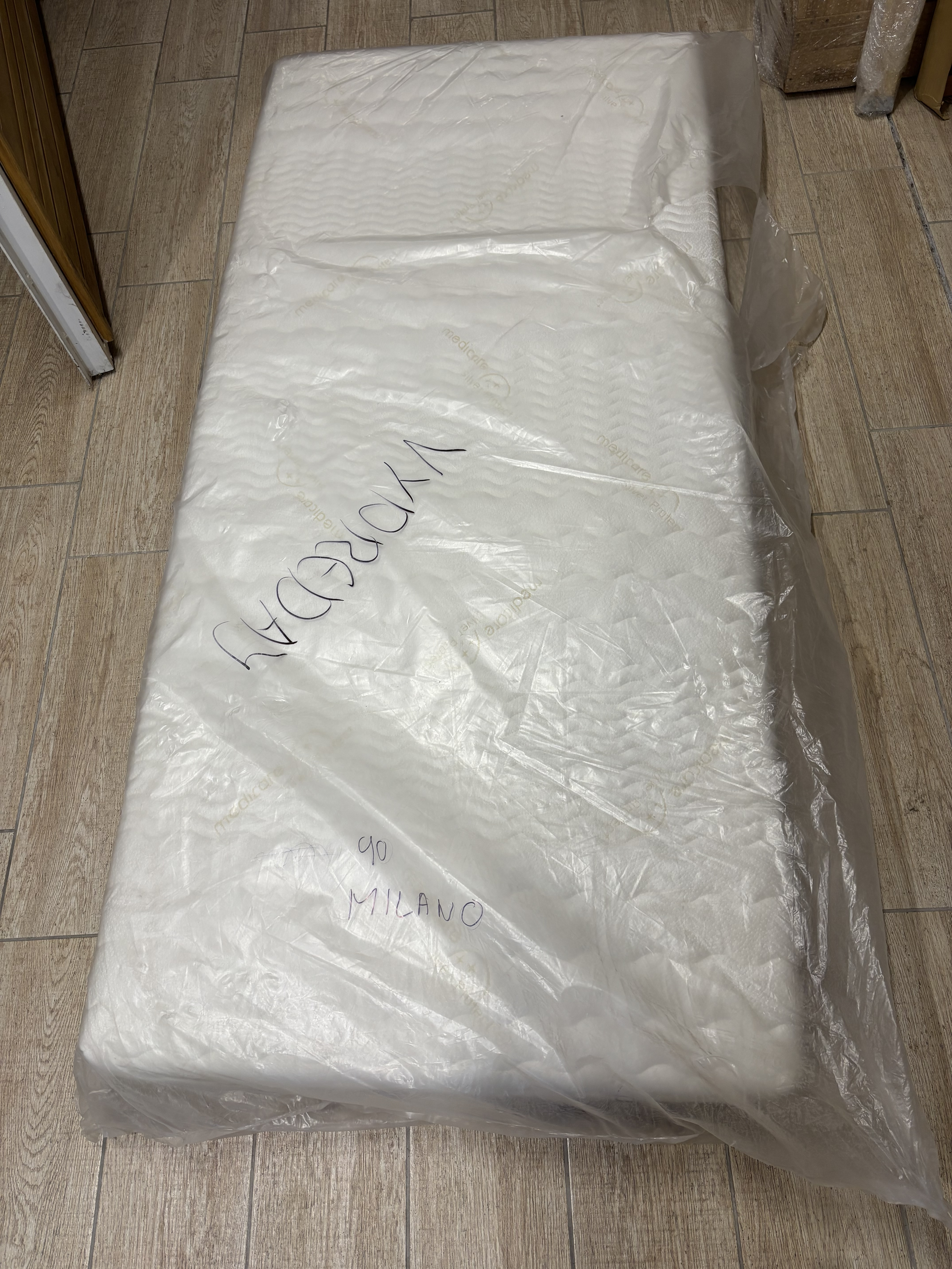 Dubové drevo s olejovou povrchovou úpravou