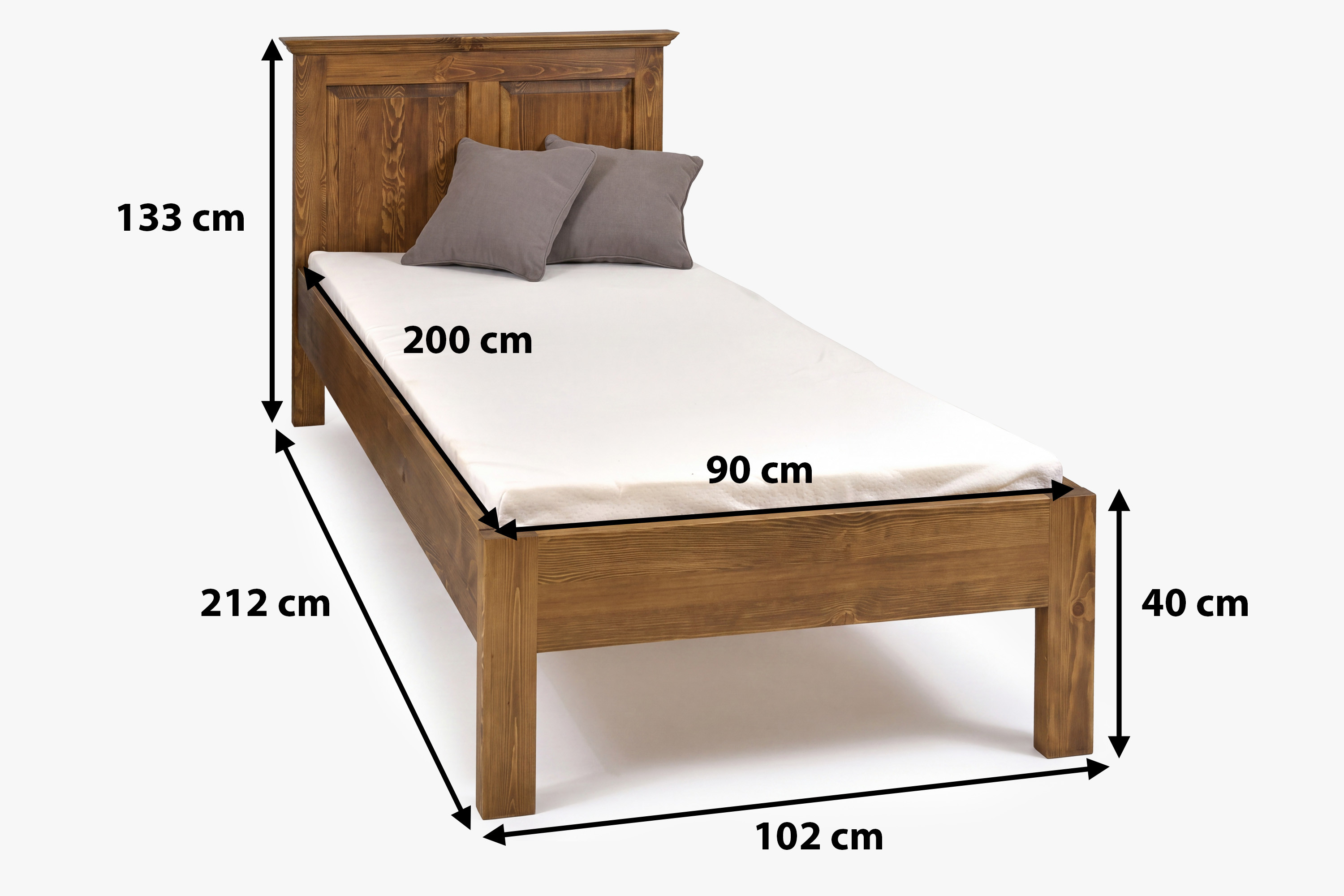 Rozmery jednolôžkovej rustikálnej postele 90 x 200 cm – celková šírka 102 cm, dĺžka 212 cm, výška čela 93 cm