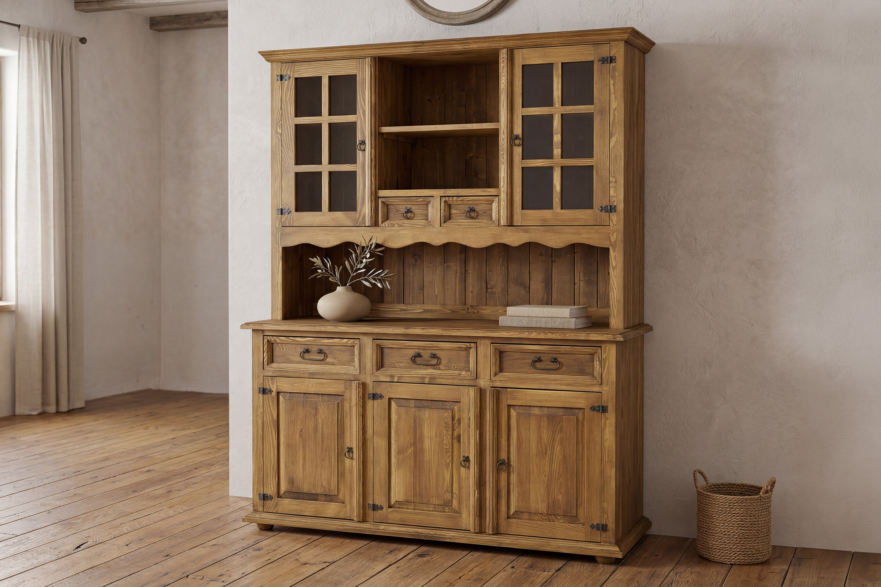 Rustikálny príborník do jedálne vo francúzskom štýle z borovicového dreva